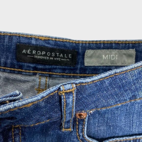 Aeropostale Women's MIDI Roll Cuff Denim Shorts size 6 - Picture 5 of 7